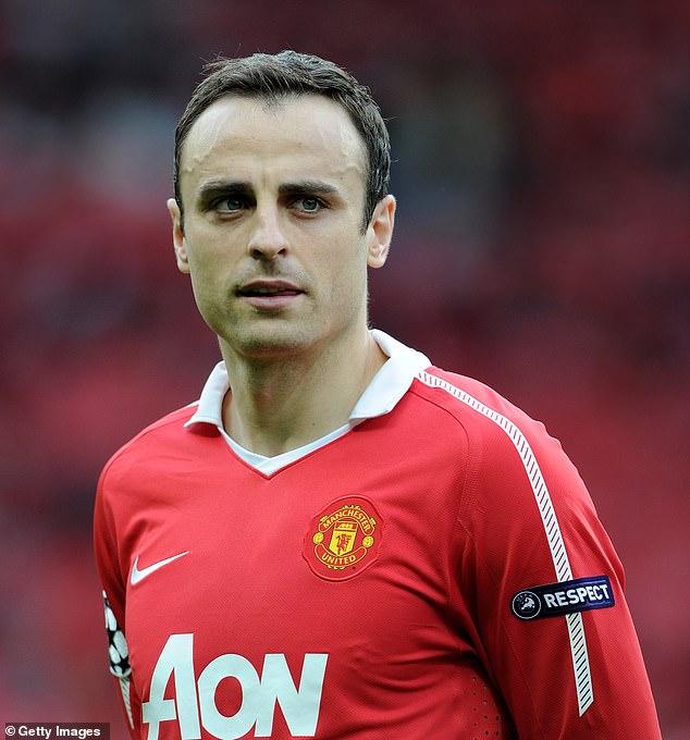 潇洒哥欠债,马夏尔转会曼联