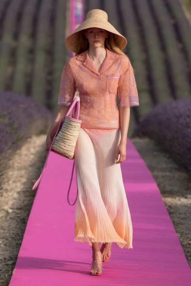 这个系列，让我看到了自己眼睛里的光