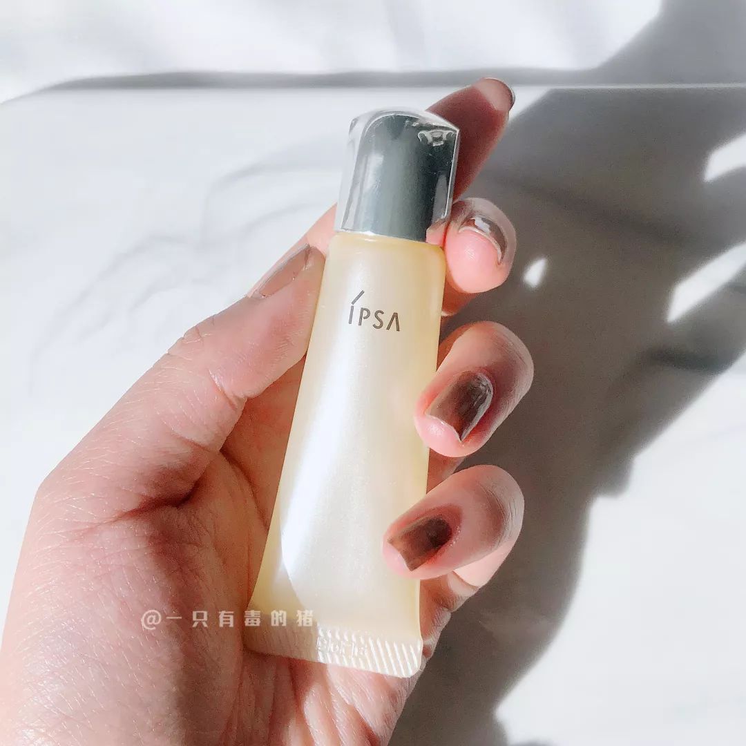 空管的润唇膏,空管的唇膏