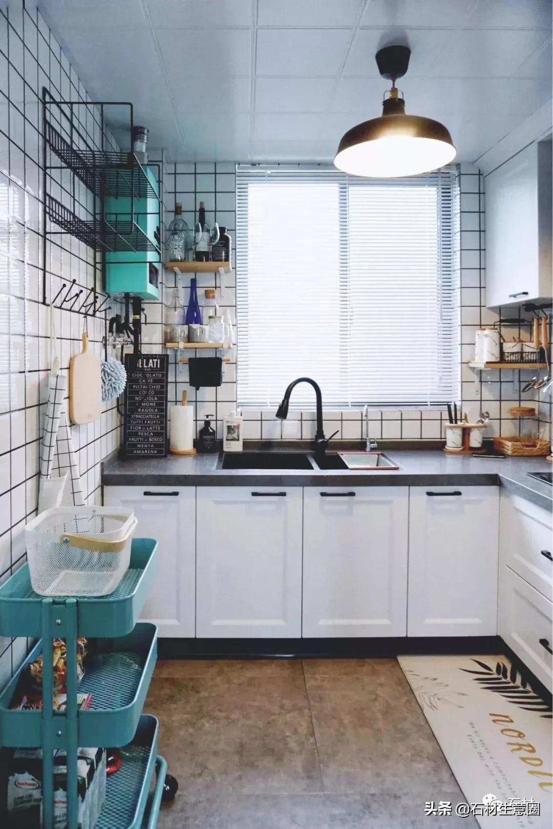 厨房灶台黑色白色柜子效果,黑灰色厨房灶台效果图