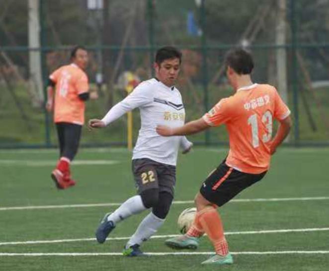 山东泰山二连胜,山东泰山队11连胜刷新纪录