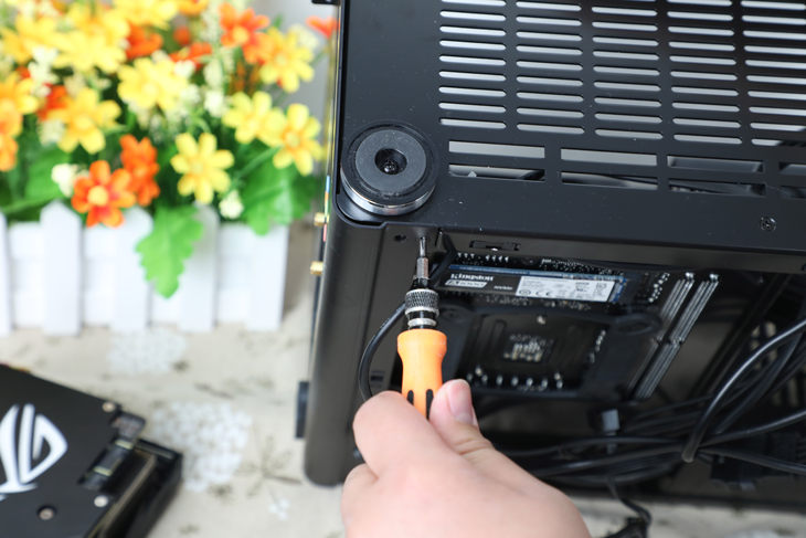 2019年最强小钢炮华硕ROG信仰充值装机方案