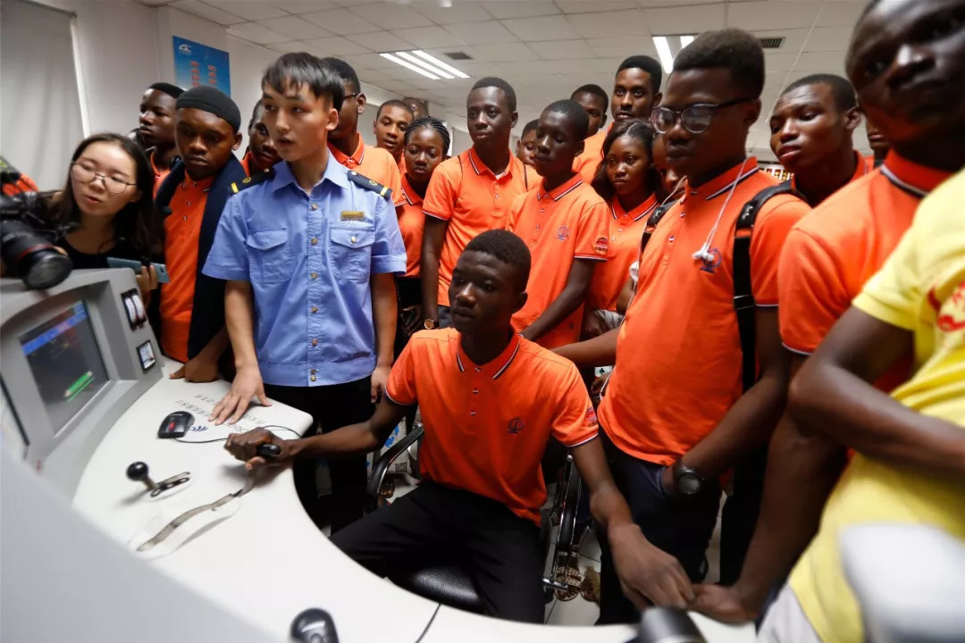 黑人为何被歧视?假如黑人从小就接受良好的教育,能成为精英吗?