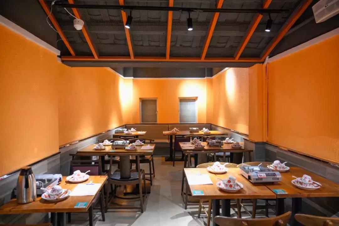 鸡煲界中的LV，澳洲龙虾做配菜，嗦一口就管不住嘴！