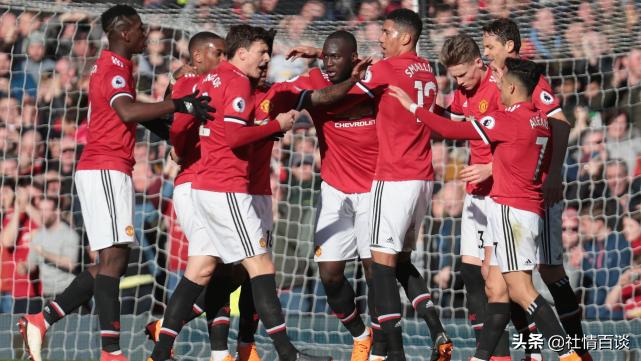 中国足球与外国足球文化差距,外媒评价中国不缺乏足球人才