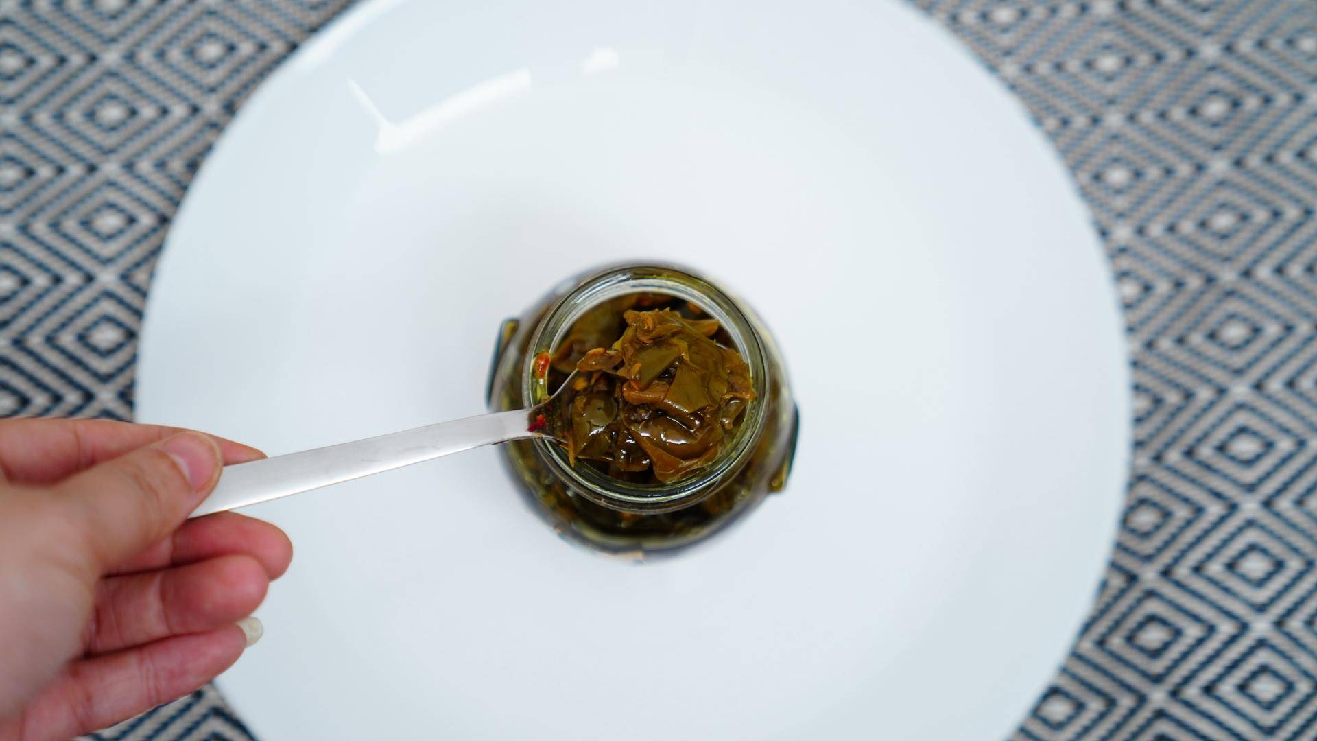 如何用老干妈调制万能秘制酱料,除了老干妈还有这16种酱料值得吃