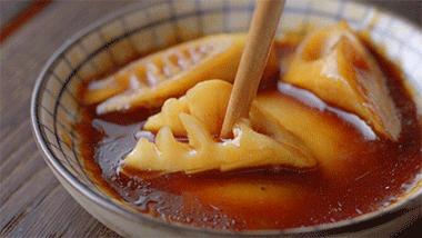 要想每天笑嘻嘻，不如竹笋焖个鸡？