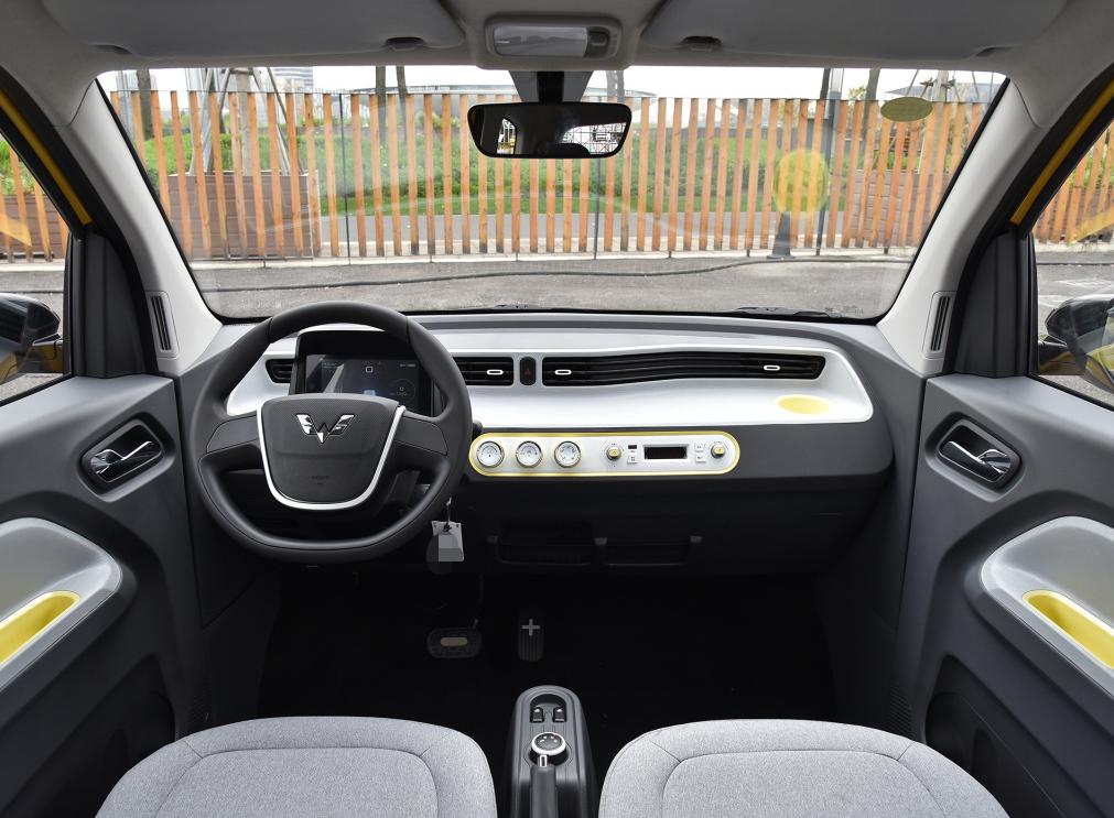 五菱宏光miniev马卡龙包围,五菱宏光miniev马卡龙优惠多少