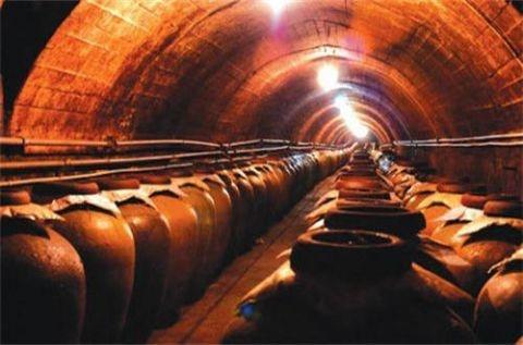 酒糟埋土,如何正确在泥土里埋酒