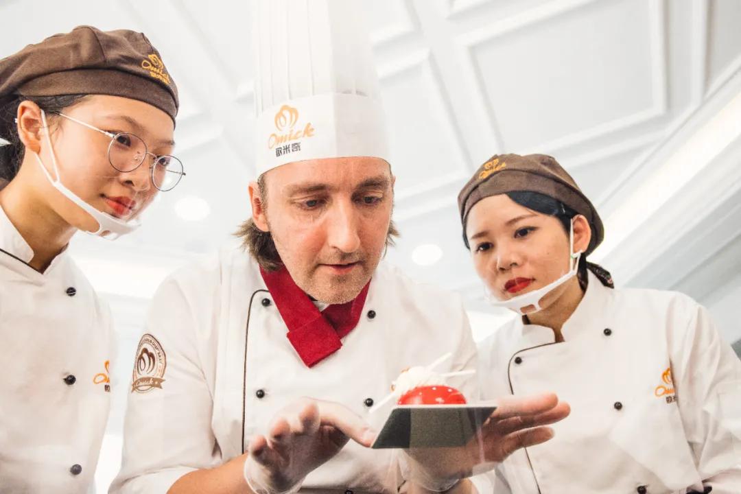 深圳欧米奇专业西点西餐培训院校,欧米奇西点西餐学校哪个地方的好