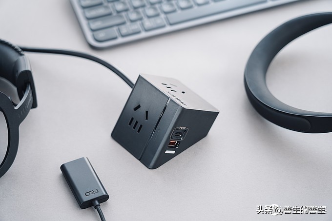 飞利浦原装充电器a7610,飞利浦充电宝带线20000毫安快充