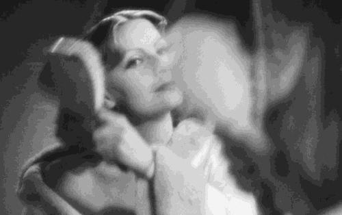 一代绝色,终身未婚,惊艳世界几十年,却在巅峰时寂寞离去