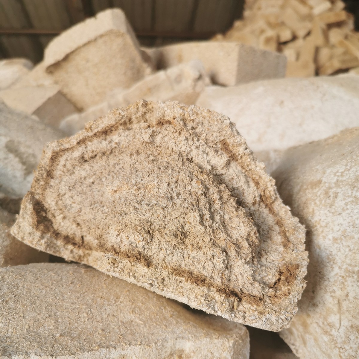 白酒酿造的酒曲有哪些,浓香型酒曲酿造工艺