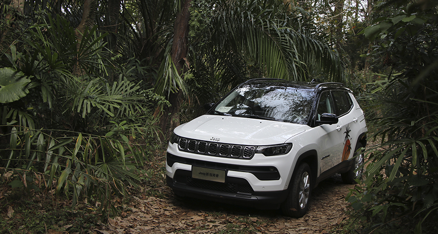 jeep指南者车机系统升级,jeep指南者2017款换导航车机系统