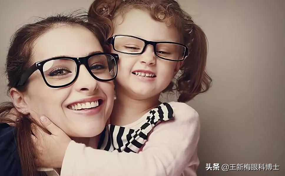 家长忽略这一点孩子可能高度近视,近视防控家长小妙招