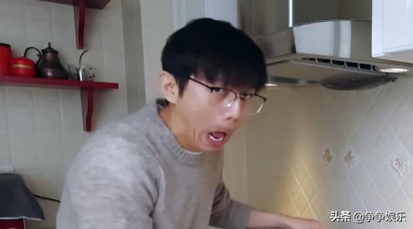 何炅看不懂生产日期,再次闹出笑话,无法摆脱被黄磊投喂的命运