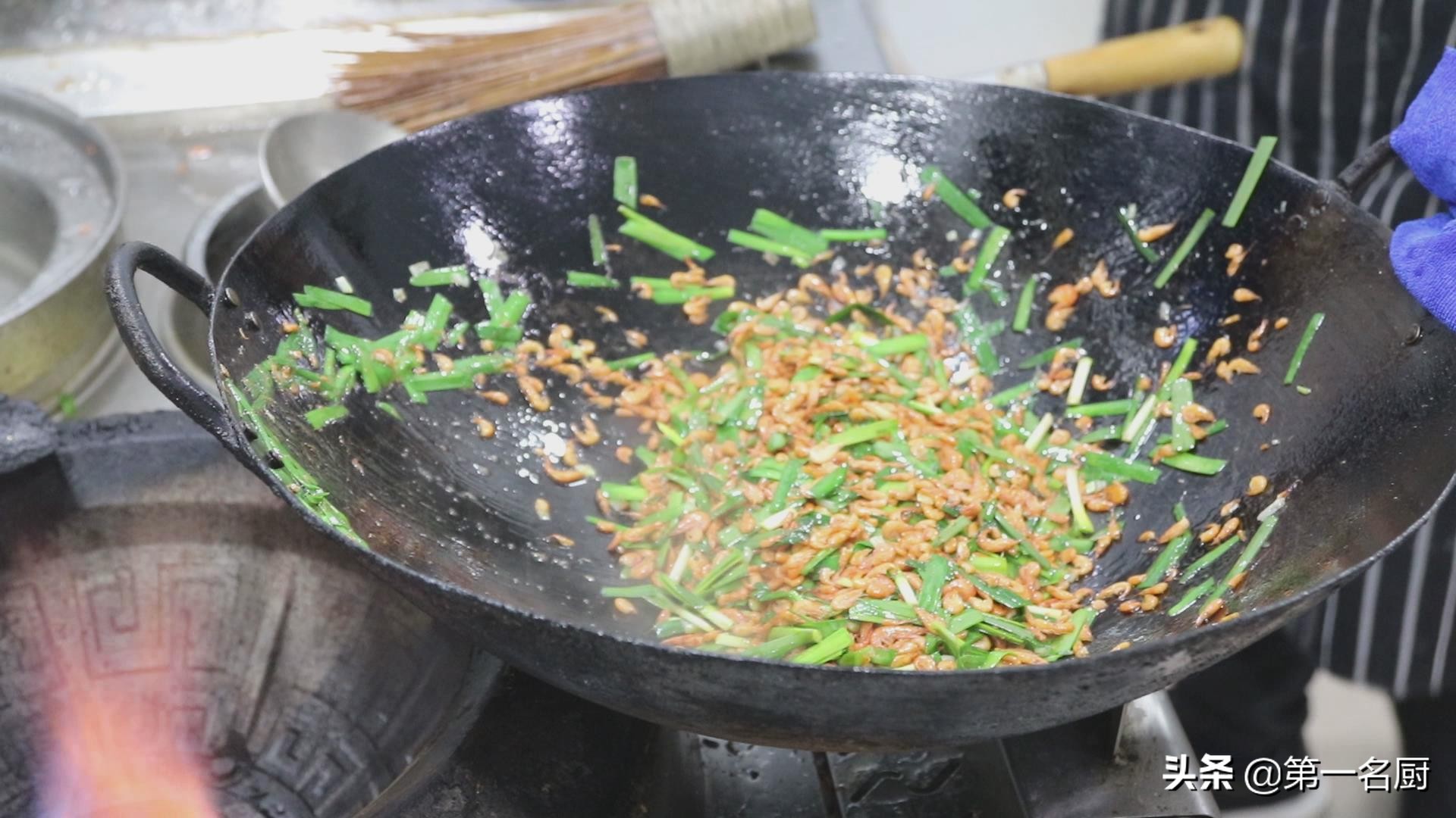 韭菜炒河虾怎么做才好,怎样做韭菜炒河虾更好吃