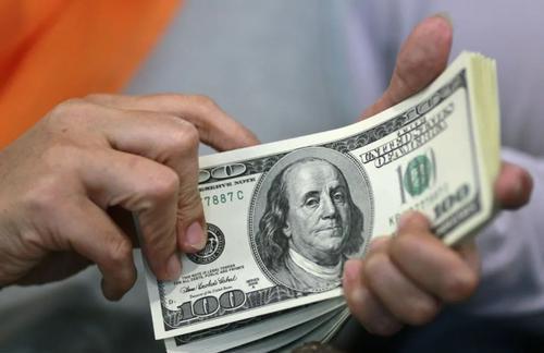 这纪录片太牛了，真实跟拍黑帮少年枪杀对手全过程，事先必买鞭炮