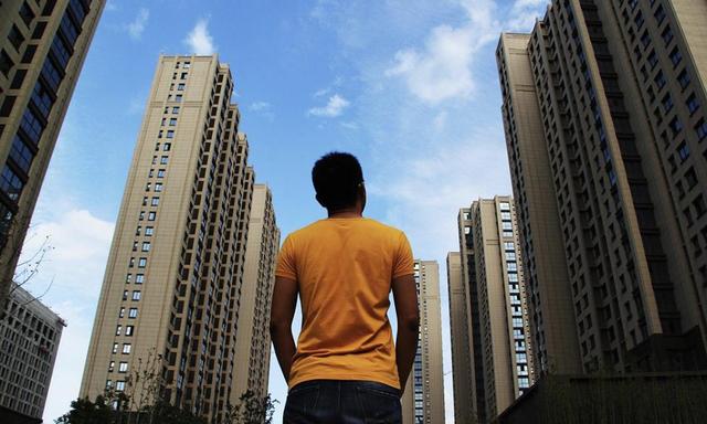 网贷被起诉怎么协商还钱,网贷逾期很久了该怎么办