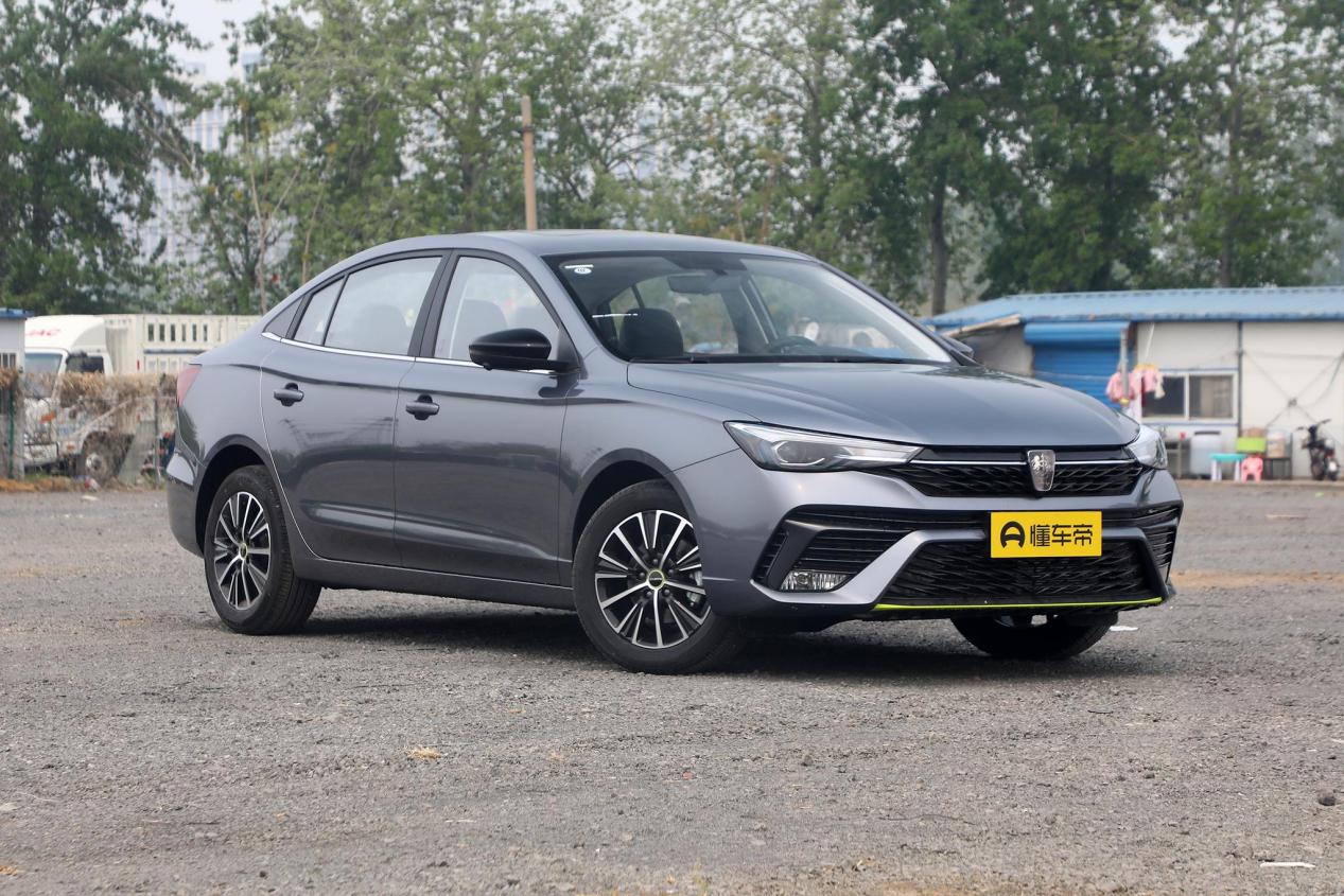 8万出头买顶配荣威i5,荣威i5测评同级别高性价比之选