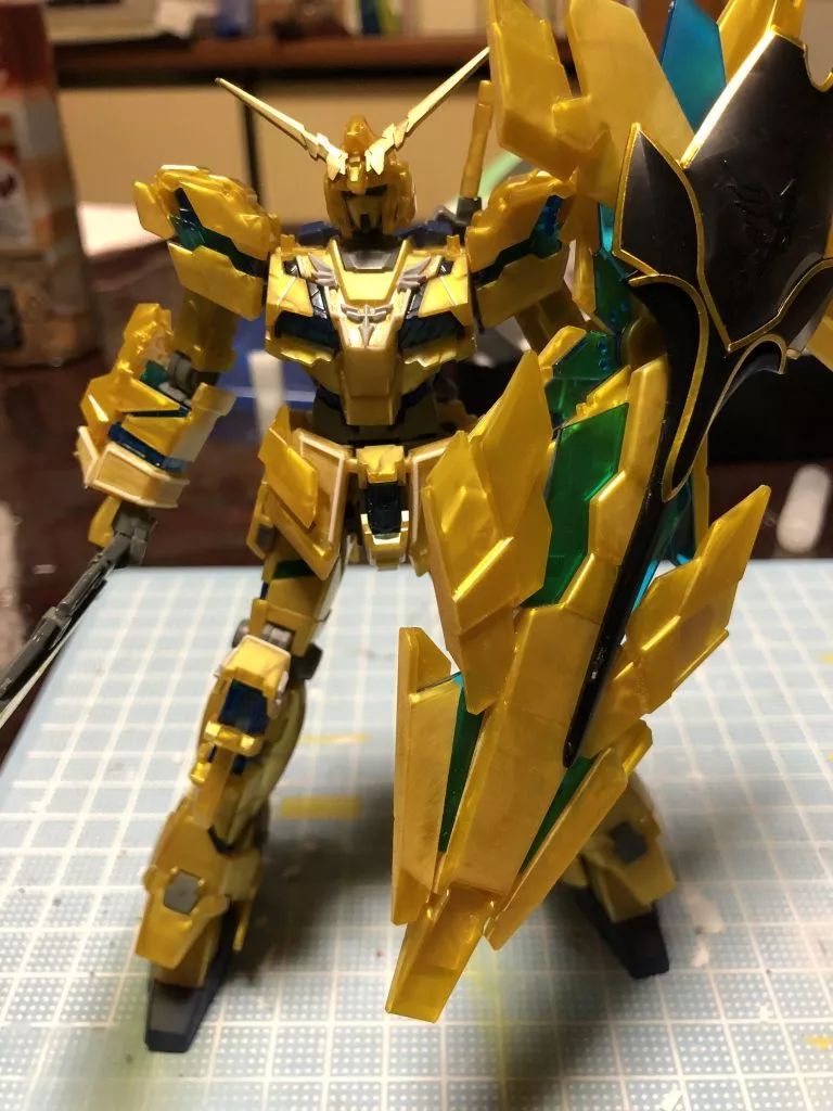 可以变形两种形态的独角兽高达,可以变换形态的独角兽高达