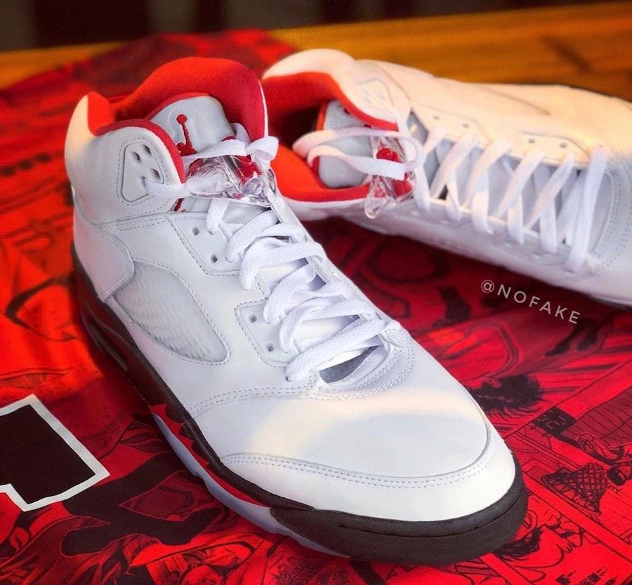 联名算个P！AJ5的30周年纪念最重磅的必须是它