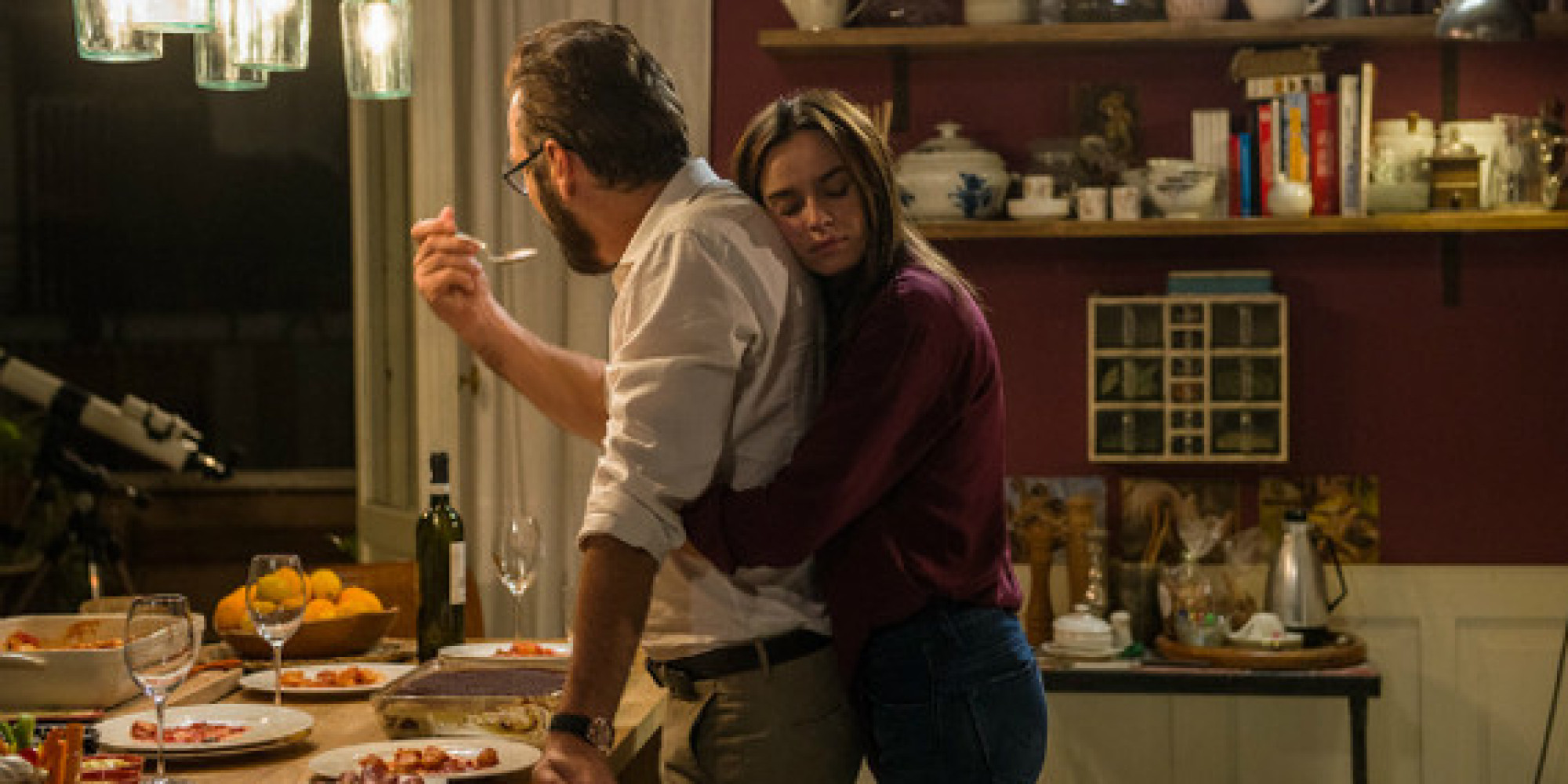 是冷战伤感情还是大吵一架伤感情,情侣之间吵架了一方沉默不语