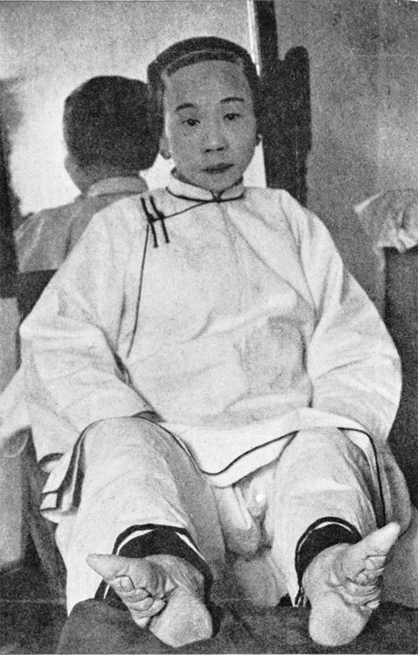 aj鞋子历史介绍,70年代前的科幻aj鞋子