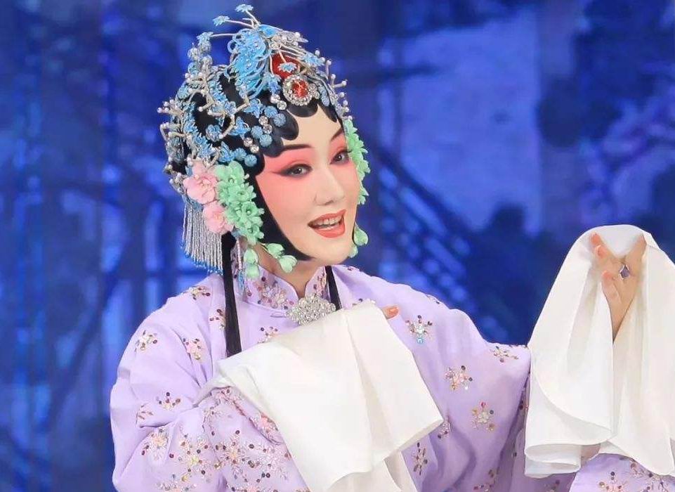 程派名家刘桂娟演唱京剧,程派京剧名家刘桂娟演唱的锁麟囊