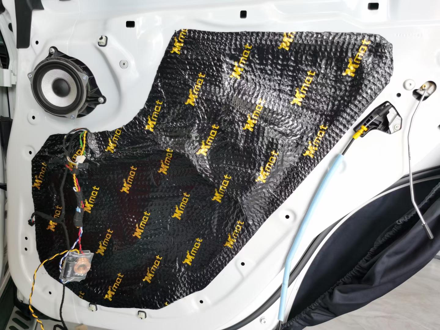 汽车音响改装有没有必要加功放,改装音响做四门隔音单层还是双层