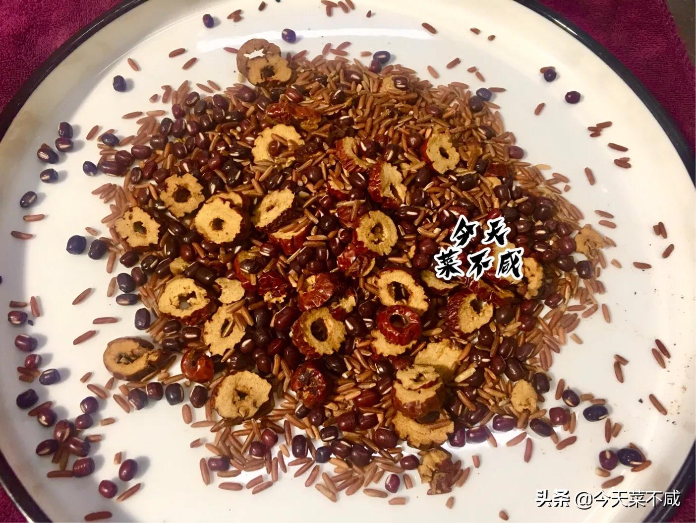 早餐豆浆加什么又营养又帮助消化,早餐豆浆全家最佳配方大全