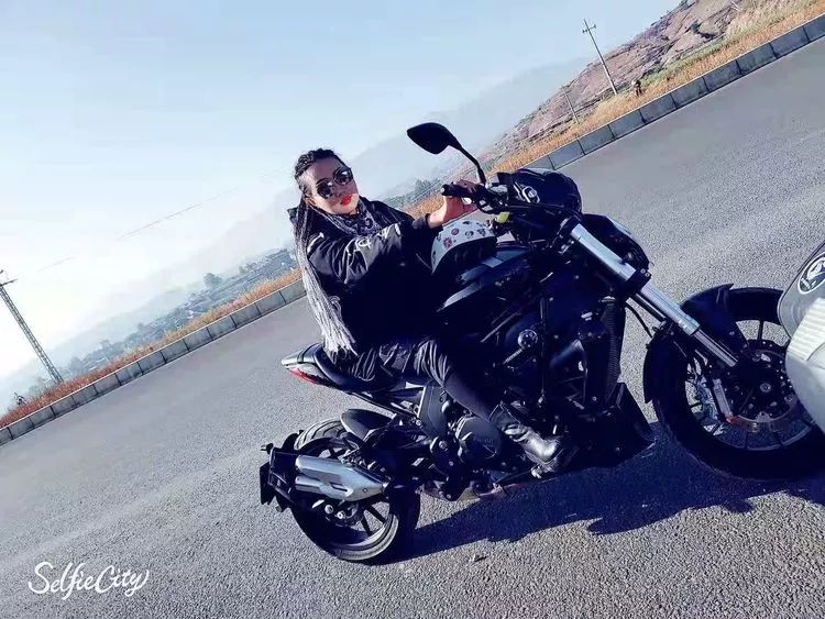 爱机车，爱多肉，宝妈花姐的诗和远方