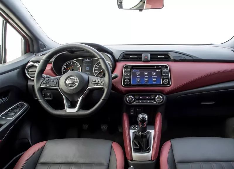 飞度对比玛驰,日产玛驰对比本田飞度怎么选