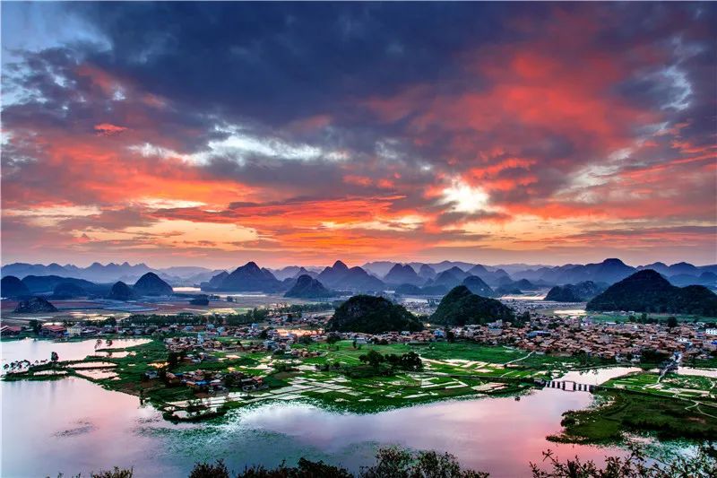 适合去旅游的云南小镇,云南旅游十日游特色小镇