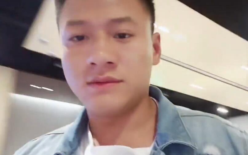 斗鱼户外一哥点评众主播酒量喝多有人睡进女主播房间，有人砸店