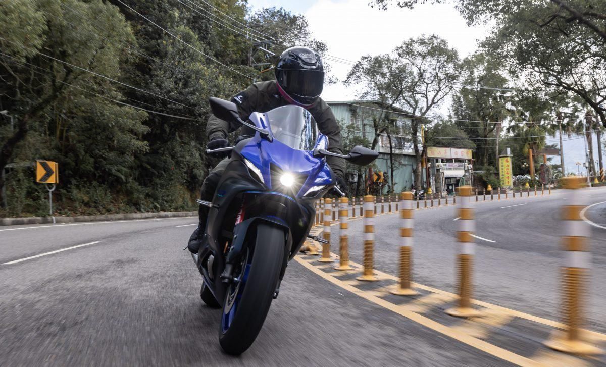 雅马哈r7马力机测试,雅马哈r7座高测试