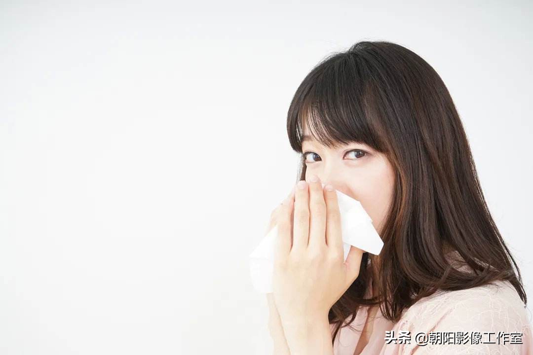 鼻炎引起的低烧多长时间就能好转,曾经被过敏性鼻炎所困扰的事情