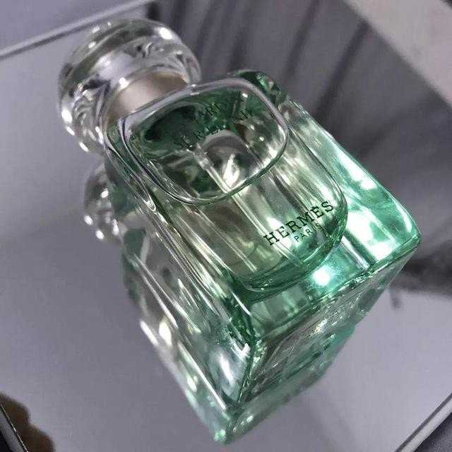 香水怎样喷最持久,香水如何喷更加持久一点