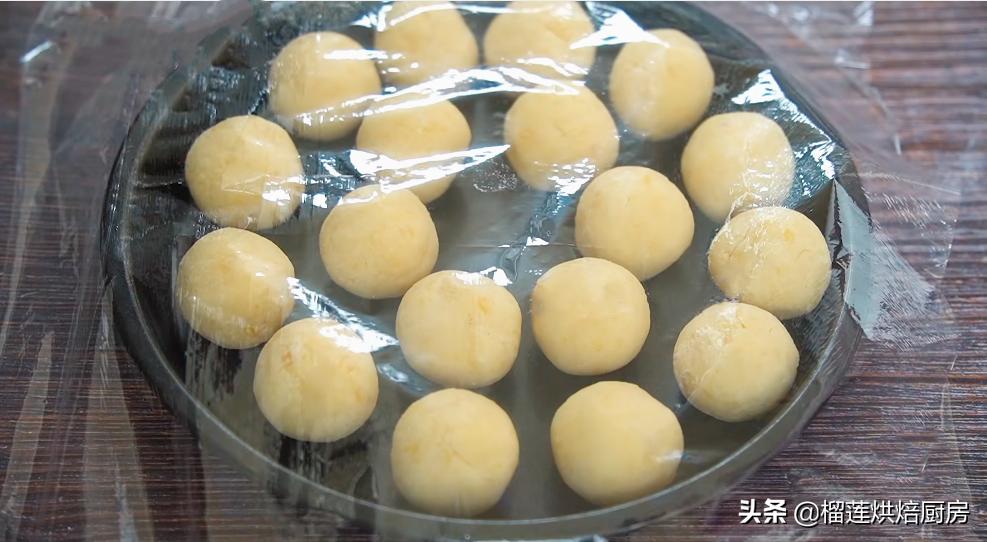 绿豆面自制绿豆饼,绿豆面怎么做出绿豆饼