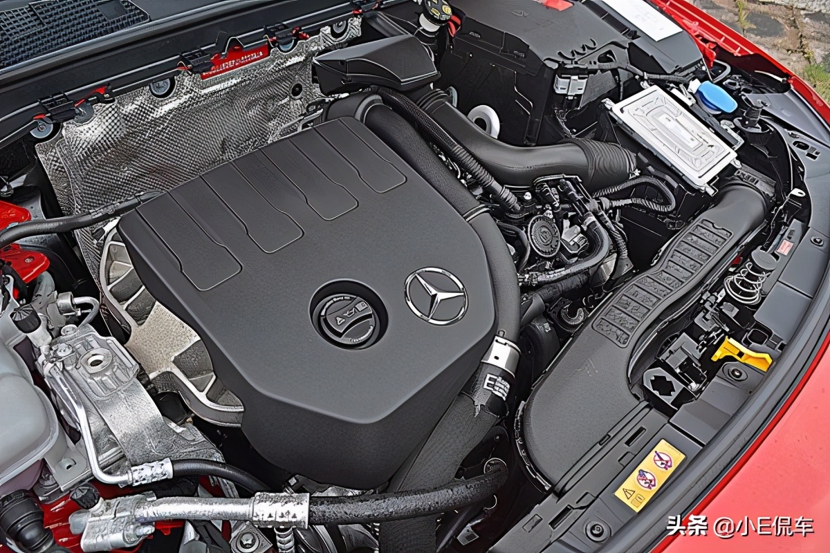 奔驰cla200动感和时尚的区别,新款奔驰cla200试驾视频