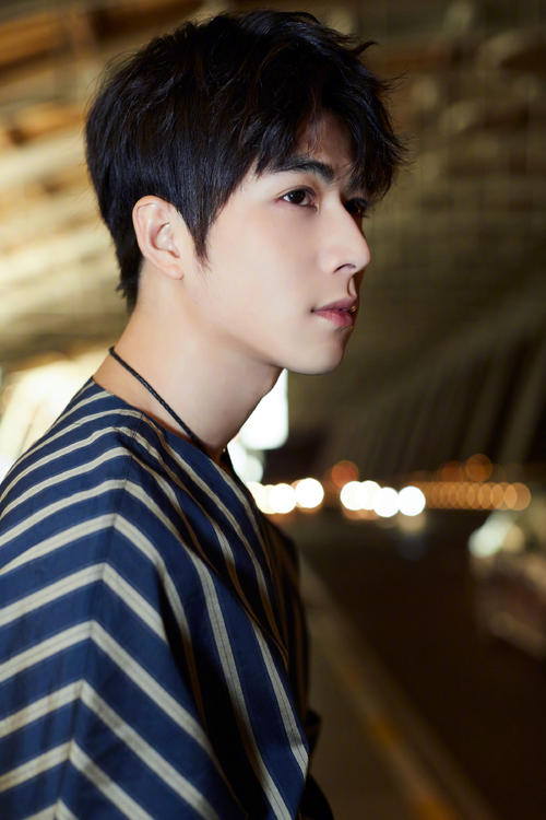 黄景瑜和陈学冬的综艺节目是什么,黄景瑜和陈学冬你会选谁