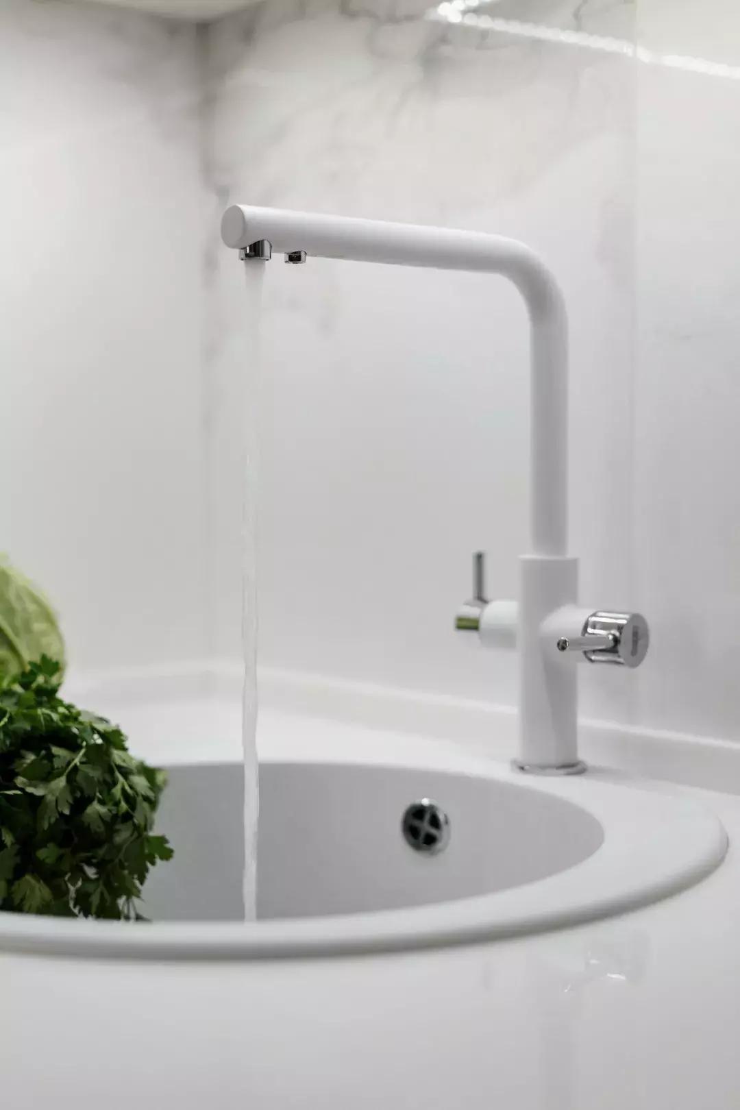 人生第一套房不是娘家也不是婆家,人生第一套房子不靠父母