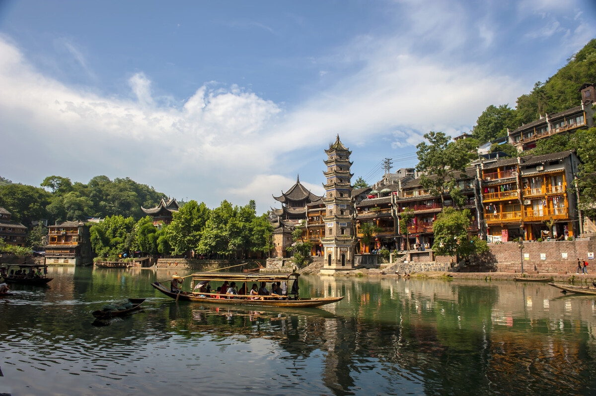 国家地理评选一生必去的50个城市,国家地理评选中国必去的50个地方