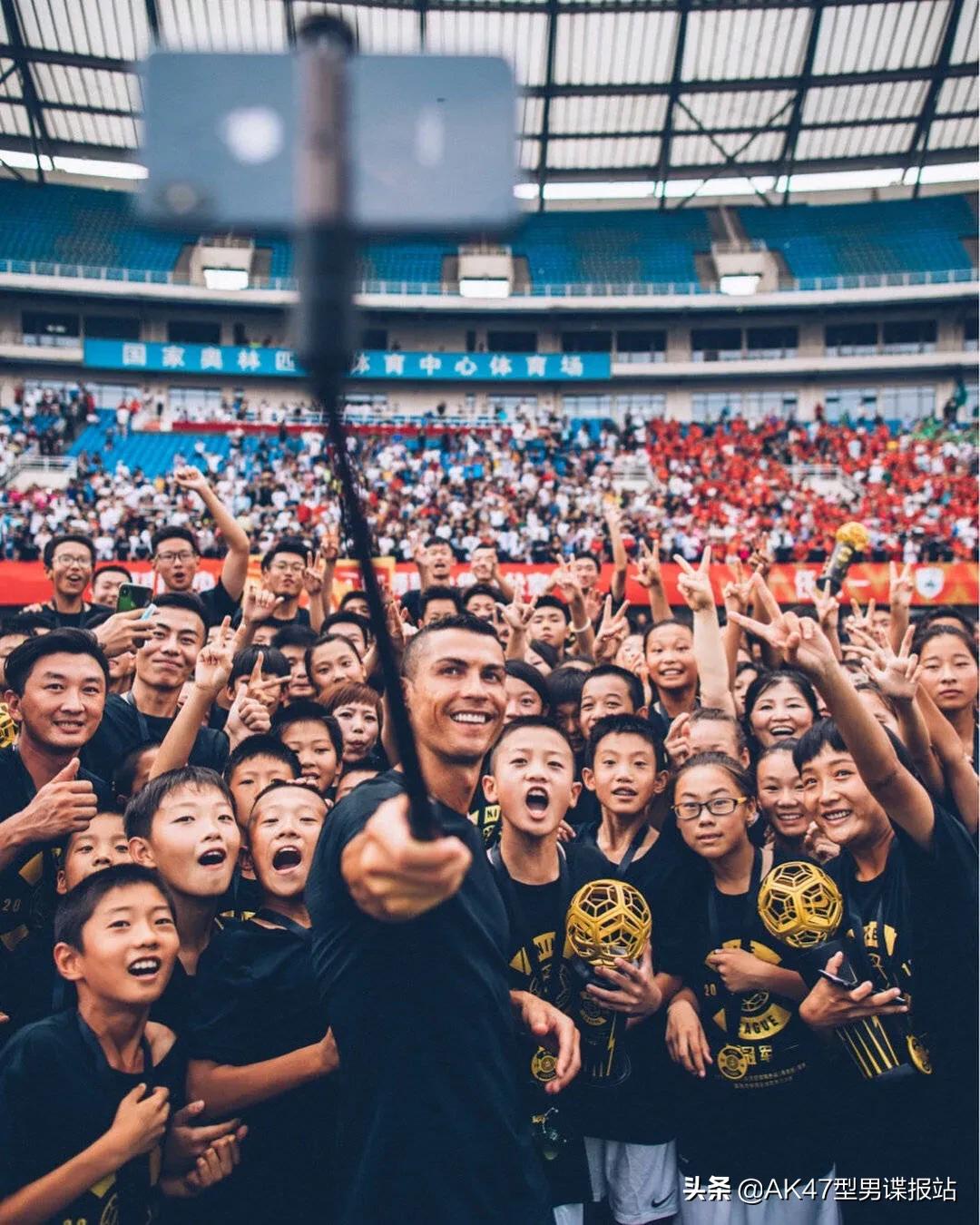 李小龙的眼镜蛇肌肉怎么练,李小龙眼镜蛇真实图片