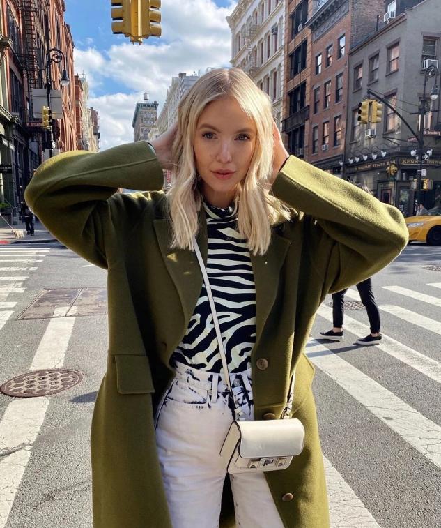 这4种颜色羽绒服显白又减龄,什么颜色的羽绒服百搭又显白