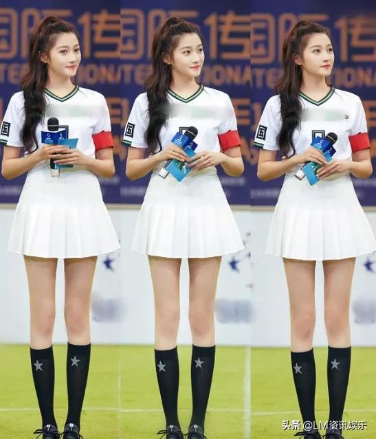 关晓彤化身足球宝贝助力世界杯,关晓彤足球宝贝装