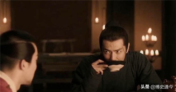 狄青脸上有个黑疤，宋仁宗劝他去掉，狄青：有大用，一定要保留