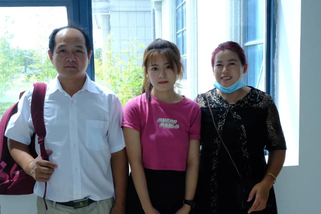 武汉外语外事学院新生,2022年武汉外语外事新生报到