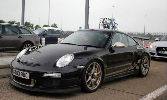 保时捷911跑车回头率,保时捷帕拉梅拉和911回头率