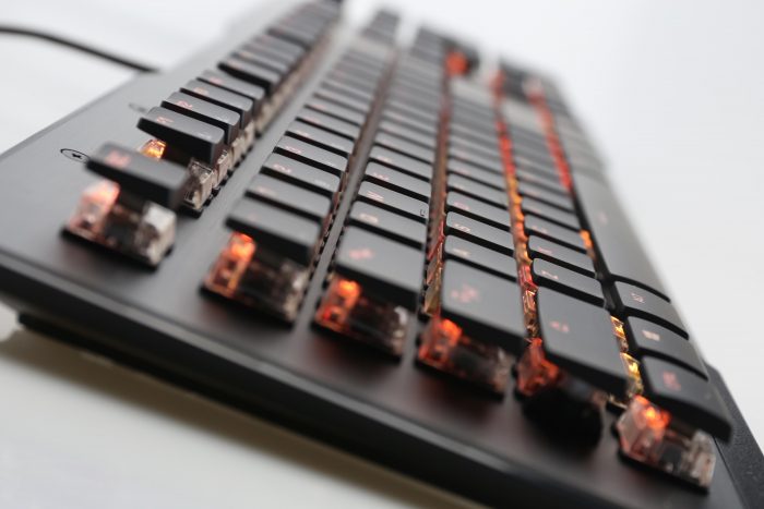 能够媲美cherry轴的机械键盘,泰坦轴键盘的缺点和优点